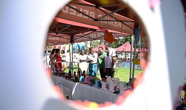 Minik öğrencilerin yıl sonu standı