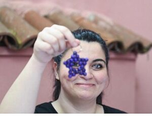 Osmangazili bayanlar hemcinsleri için ikram anahtarlık üretiyor