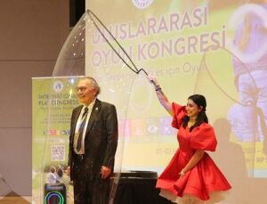Prof. Dr. Nevzat Tarhan: “Çocuğun en önemli işi oyundur!”