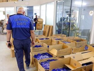 Yenişehir Belediyesi ruhsatsız besin desteği üreten tesisi mühürledi