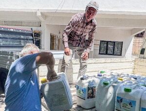 Yenişehir Belediyesinden çiftçiye organik gübre dayanağı
