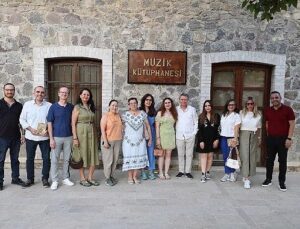Büyükşehir’in müelliflik atölyesi ‘Anlatılmayan Öyküler’ kitabıyla birinci meyvesini verdi