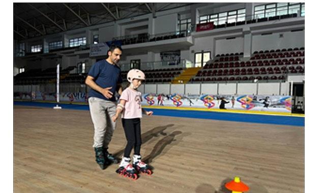 Büyükşehir’in tekerlekli paten kursunda kayıt vakti