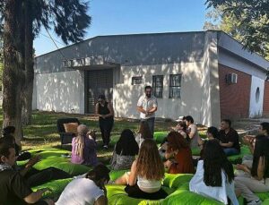 Ege Üniversitesi öğrencileri masallarda buluştu