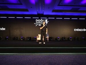 Eminevimliler tapu teslim merasiminde buluştu