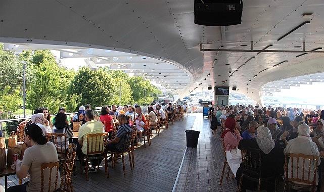 İBB Darülaceze Sakinlerinden Boğaz’da Tarihi Seyahat