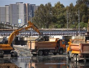İZSU’dan Meles ve Manda derelerinde paklık seferberliği