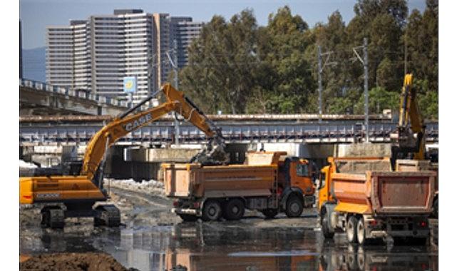 İZSU’dan Meles ve Manda derelerinde paklık seferberliği