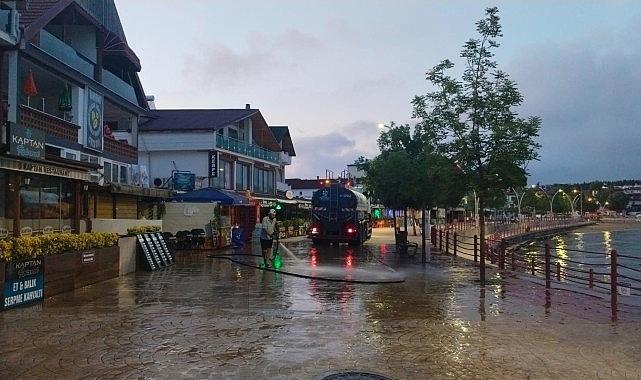 Kandıra kıyılarında 992 ton çöp toplandı