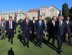 Özvar: “Üniversitelerimiz, Dünya Sıralamalarında İlk 100’e Girmeye Aday”