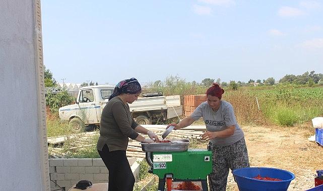Antalya Büyükşehir Belediyesi makine dayanaklarıyla halkın yanında