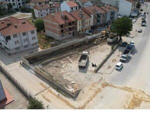 Atıl Vaziyetteki Boş Alan Otoparka Dönüşüyor