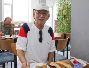 Buca’da “Askıda Yemek” uygulaması binlerce vatandaşa takviye oldu