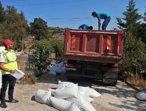 Büyükşehir’den üreticiye tavuk yemi ve ekipman takviyesi