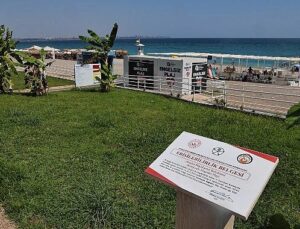 Büyükşehir’in manisiz plajlarına ziyaretçi akını