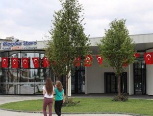 Büyükşehir’in “Yeşil” hassasiyeti Ulusal İrade Meydanı’na da yansıdı