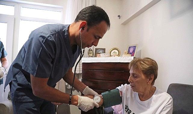 Çankaya Belediyesi’nin Konutta Bakım Hizmetleri Sürüyor