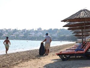 Çeşme Belediyesinden 19 plajda 7/24 paklık