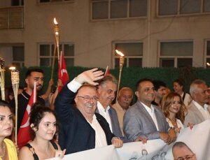 Edremit’te Zafer Bayramı coşkusu
