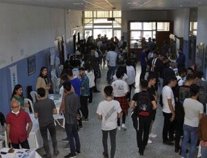Ege Meslek Yüksekokulu geniş program yelpazesiyle yeni öğrencilerini bekliyor