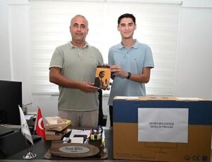 Gençlik meclisinden manalı bağış