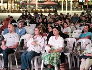 “Gülen Gözler” Ulusal İrade Meydanı’nda keyif verdi