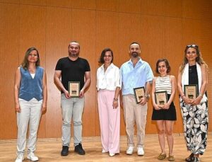 Karabağlar Akademi Birinci Mezunlarını Verdi