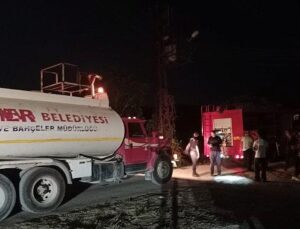 Kemer Belediye gruplarından trafo yangınına müdahale