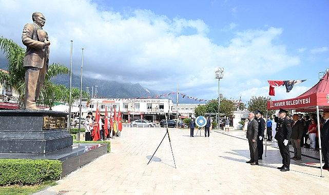 Kemer’de Zafer Bayramı merasimi