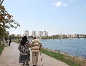 Kocaeli’nin çınarlarına hem tatil hem eğitim imkânı