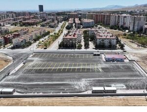 Konya Büyükşehir, Bosna Hersek Otobüs Hareket Merkezi’ni Hizmete Alıyor