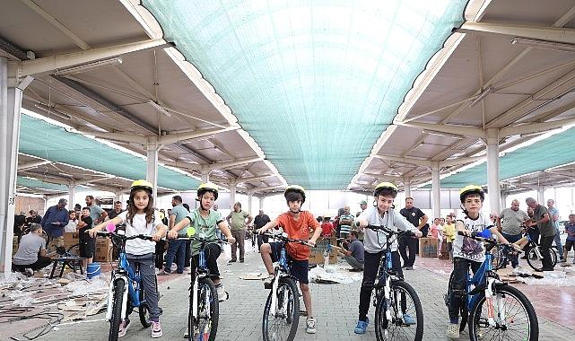 Lider Altay “Güle Oynaya Mescide Gel Projesi”nde Bisiklet Dağıtımına Başladıklarını Açıkladı