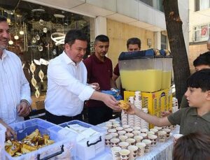 Lider Aydın, vatandaş ve esnafla buluşmaya devam ediyor