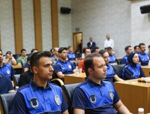 Lider Pekyatırmacı Vazifeye Yeni Başlayan İşçi ile Buluştu
