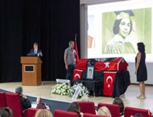 Lider Tugay’dan hocası Emel Tümbay’a duygusal veda
