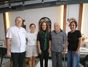 Lider Ünsal’dan adım adım mahalle çeşidi