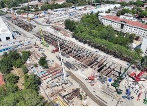 Metro tünelini açacak dev köstebekler geldi!