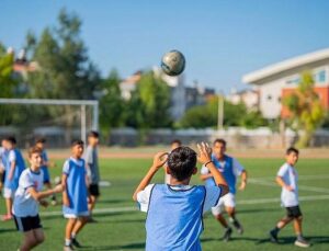 Milas Belediyesi Yaz Futbol Okulu’nda İdmanlar Devam Ediyo