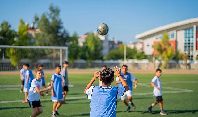 Milas Belediyesi Yaz Futbol Okulu’nda İdmanlar Devam Ediyo