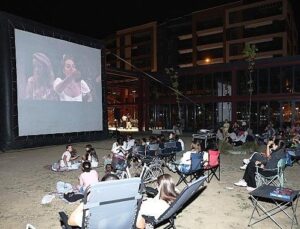 Pancar Deposu’nda açık havada sinema keyfi