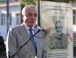 ​Prof. Dr. Akyarlı’ya özlem dolu anma