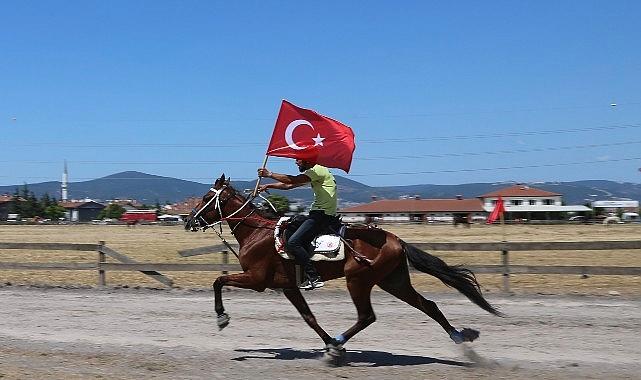 Rahvan At Yarışları Heyecanında Sıra Gölcük Koşusunda