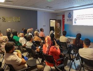 SAGEM’den ebeveynlere okula ahenkte ailenin rolü bahisli seminer