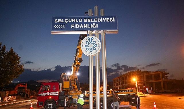 Selçuklu Belediyesi’nden kent estetiğine katkı sağlayacak uygulama: Belediye’ye ilişkin tüm totemler kaldırılıyor