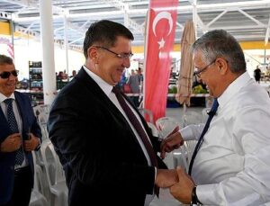 Tekirova kapalı pazar yeri açıldı