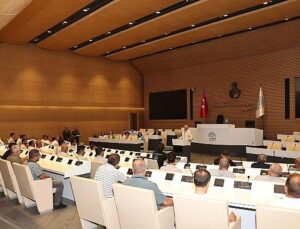 Yangınlarla gayrette vazife alan takıma manalı teşekkür