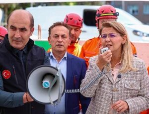 Bakırköy Belediyesi’nden eşzamanlı zelzele tatbikatı