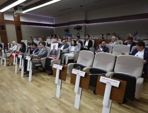 Bakırköy Belediyesi’nden Öğrencilere Eğitim Dayanağı