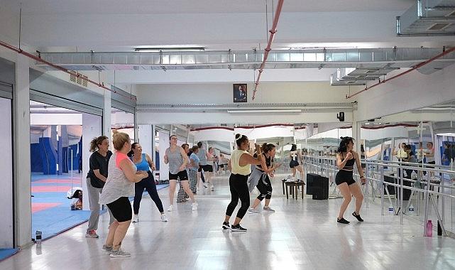 Bayraklı’da 3 Bin 500 kişi yaz spor okullarında buluştu