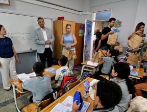 Bornova Belediyesi’nden öğrencilere beslenme takviyesi